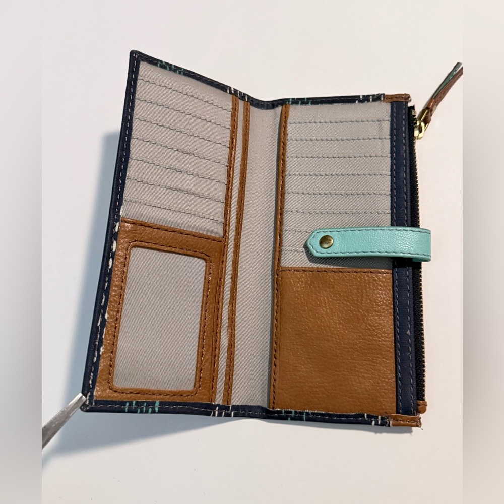 FOSSIL || Emma Zip Wallet - Picture 8 of 16